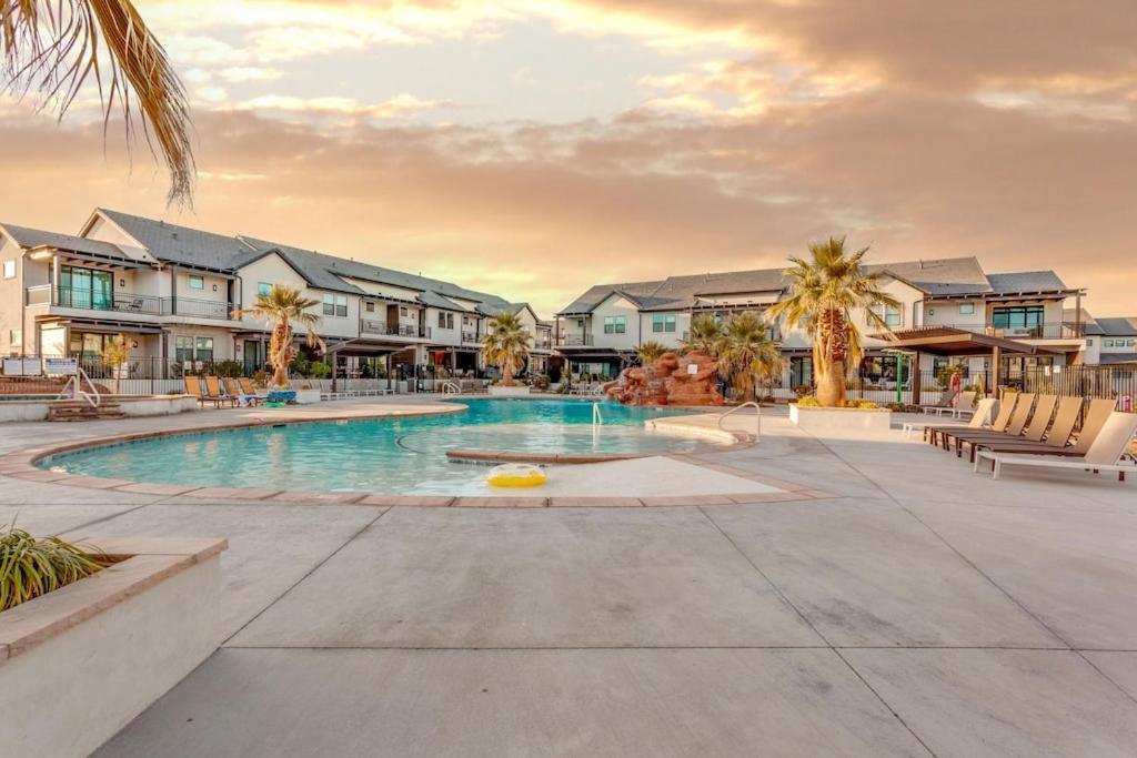 Red Mountain Retreat At Ocotillo Springs Resort 43 Brand New Home, Private Pool, & Hot Tub Santa Clara Екстер'єр фото
